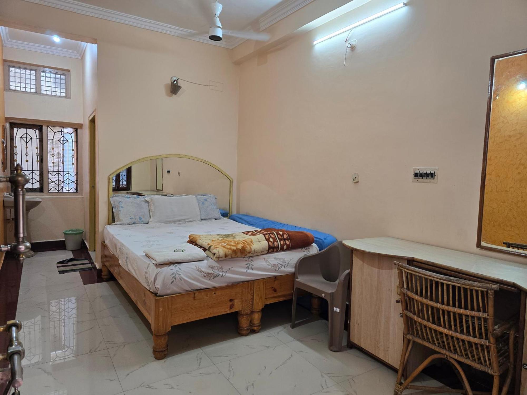 האמפי Lakshmi Heritage Tourist Home מראה חיצוני תמונה