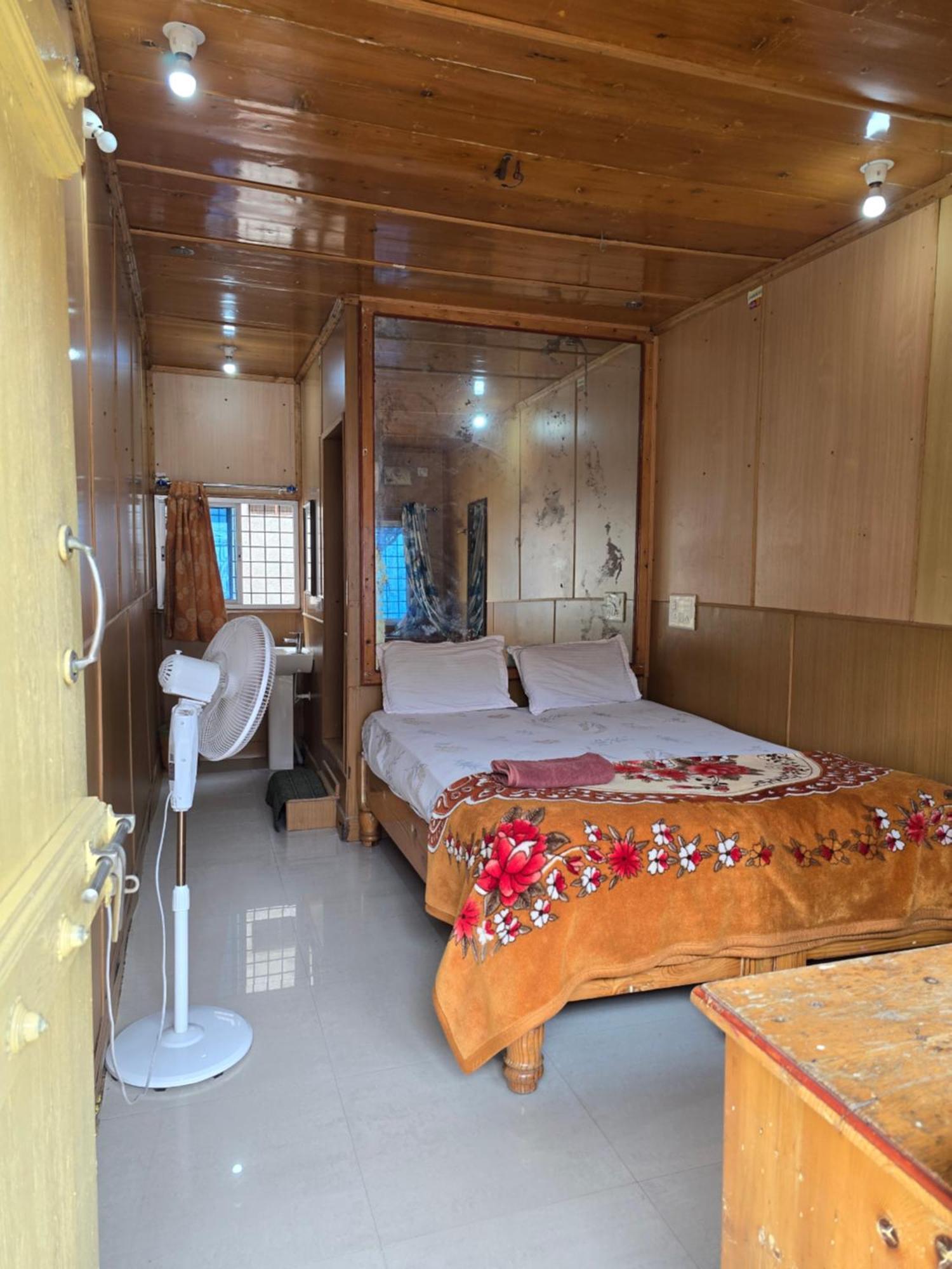 האמפי Lakshmi Heritage Tourist Home מראה חיצוני תמונה