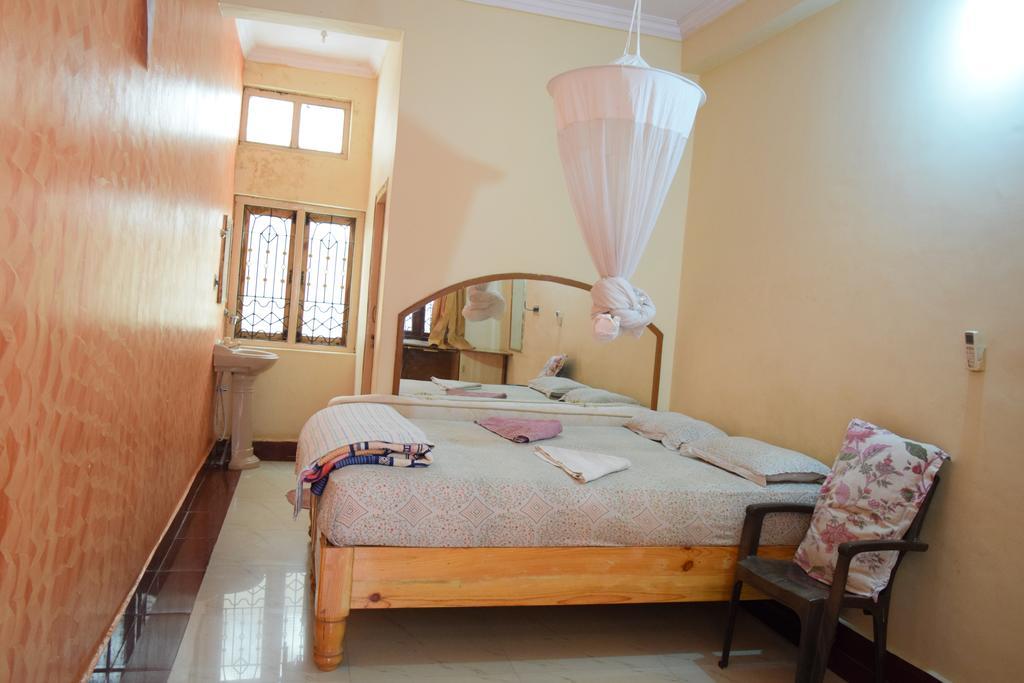 האמפי Lakshmi Heritage Tourist Home מראה חיצוני תמונה