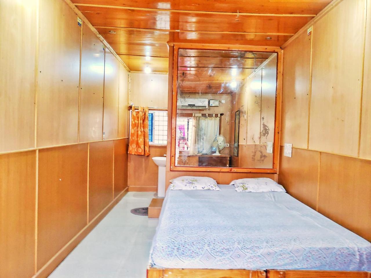 האמפי Lakshmi Heritage Tourist Home מראה חיצוני תמונה