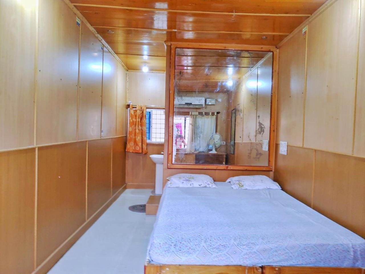 האמפי Lakshmi Heritage Tourist Home מראה חיצוני תמונה